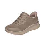Skechers slip-in outdoor damesko i sandfarge, sett skrått forfra, med lisser og pustende overdel